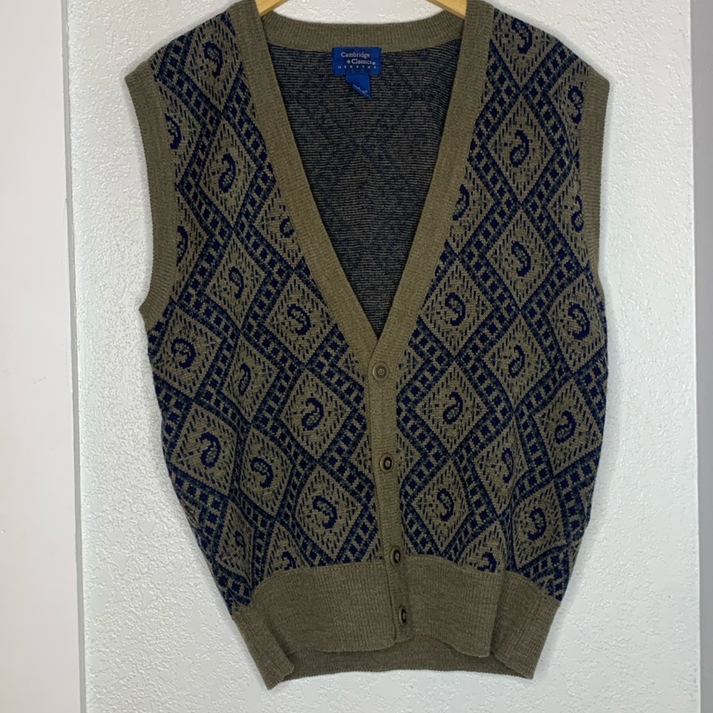 vintage Cambridge Classics Mervyns tan blue button up knit vest wool blend Med